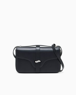 Large shoulder bag in smooth leather